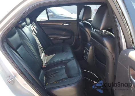 2012 Chrysler 300 Limited z USA, uszkodzony, nr VIN 2C3CCACG2CH277367